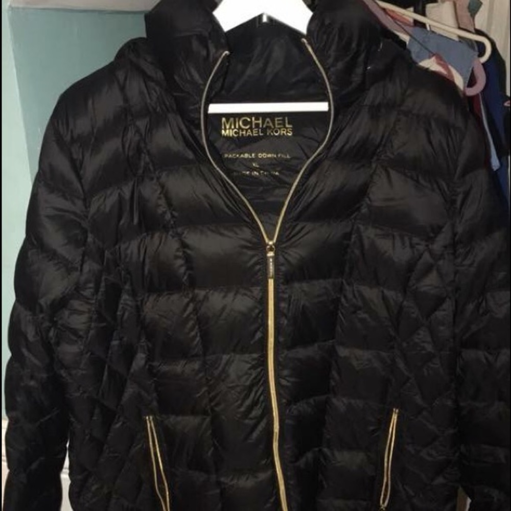 Michael Kors Puffy Jacket, never been worn!